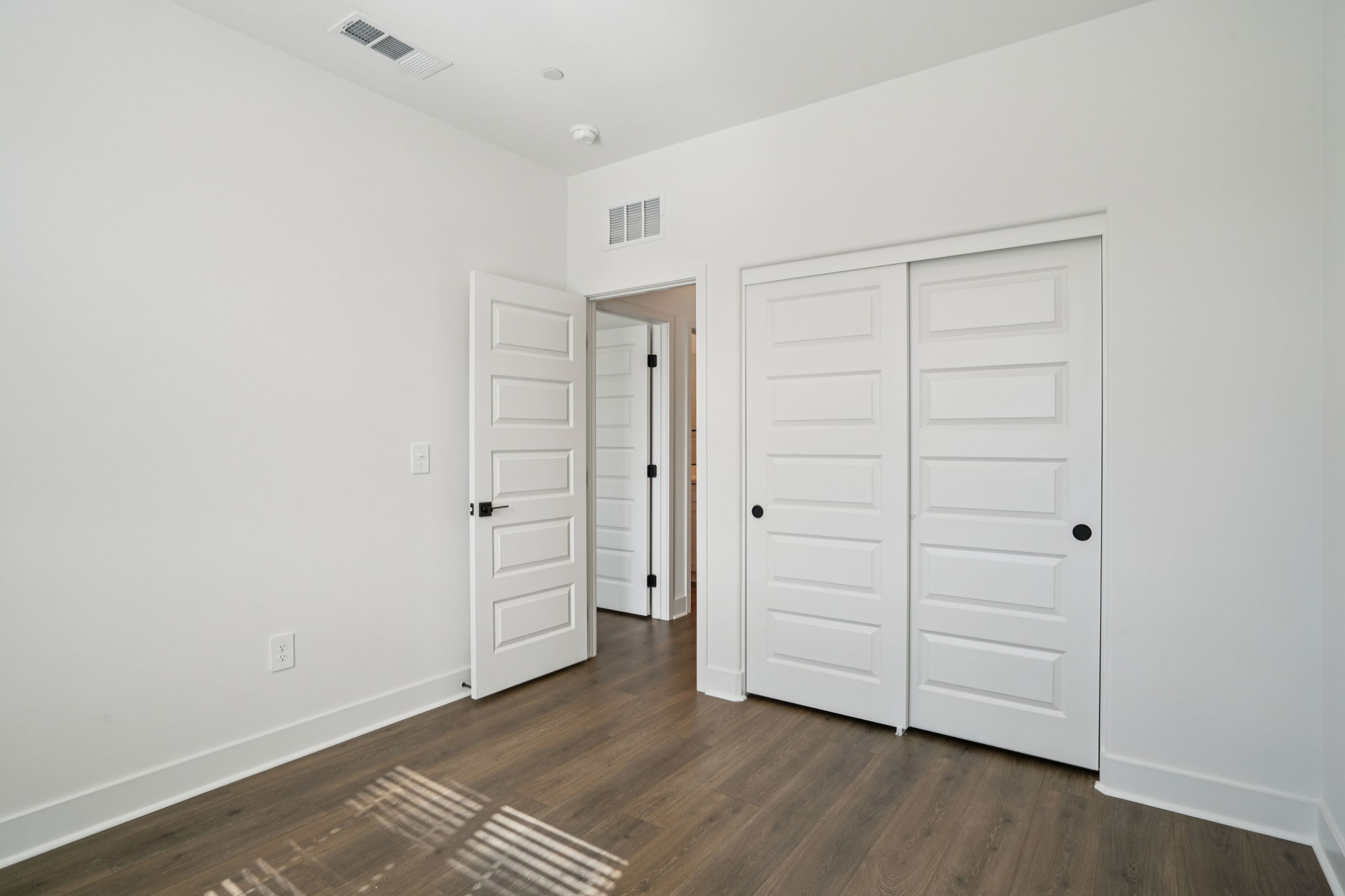 36156 Cameron Place-S1302-029