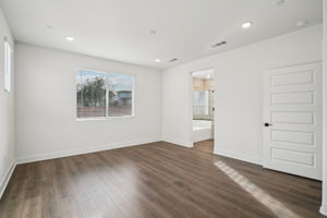 36157 Cameron Place-S1402-021