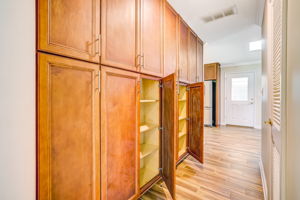 Large Pantry to Breakfast Nook