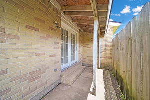  Photo 23