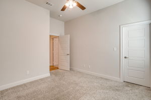  Photo 36