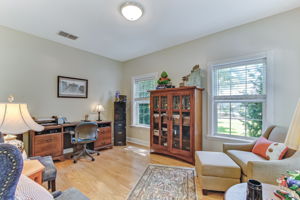 Bedroom/Office