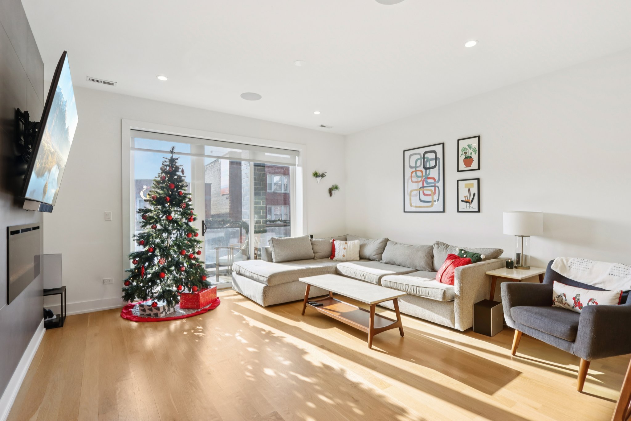 W Diversey Ave-L1312-008.jpg