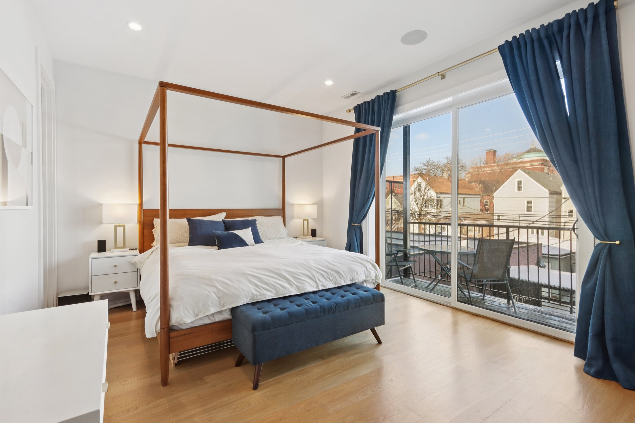 W Diversey Ave-L1312-022.jpg