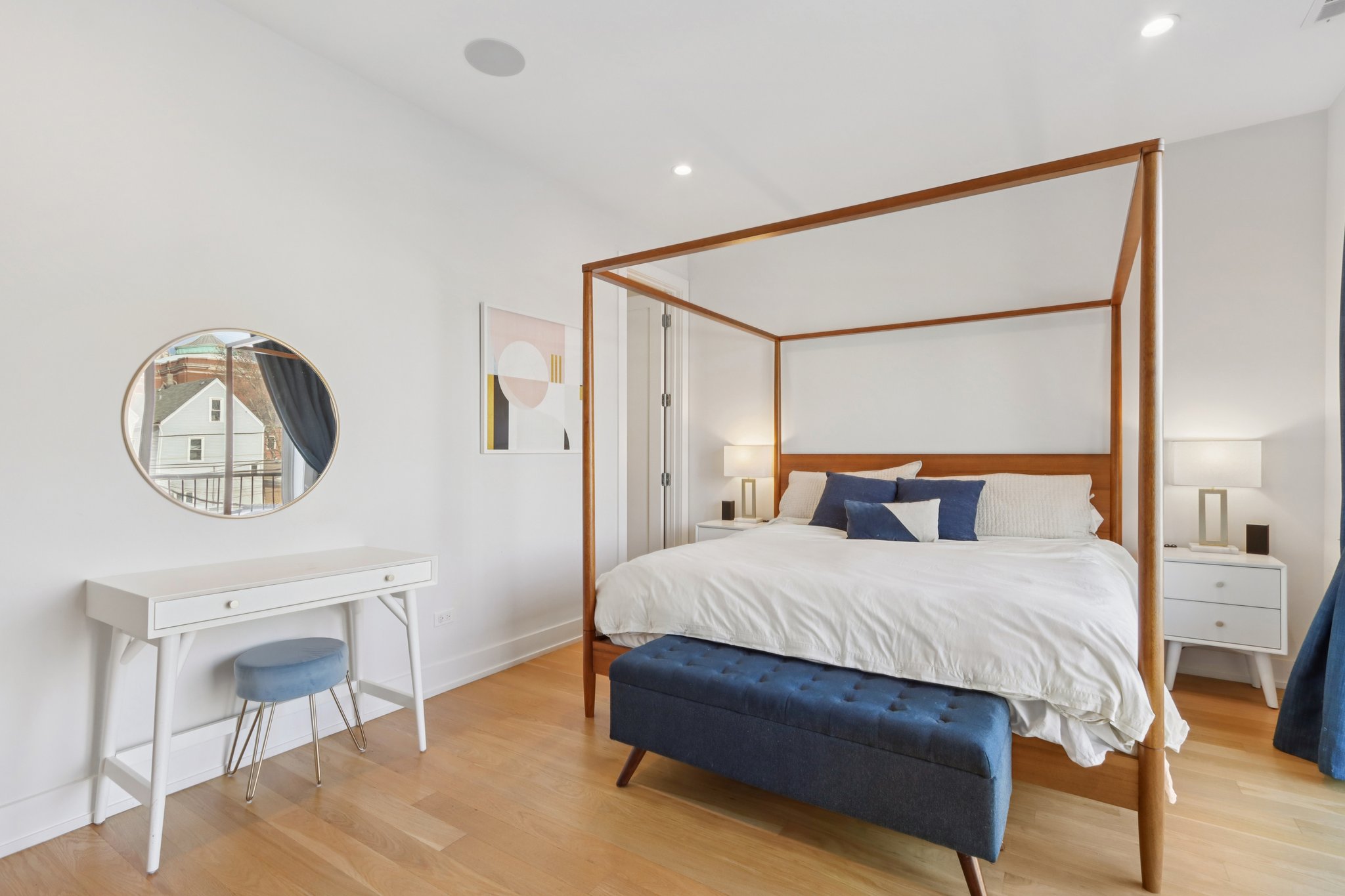 W Diversey Ave-L1312-023.jpg