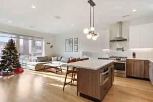 W Diversey Ave-L1312-011.jpg