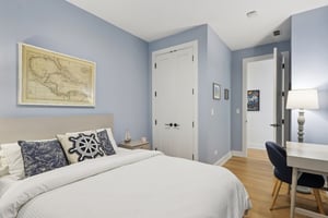 W Diversey Ave-L1312-014.jpg