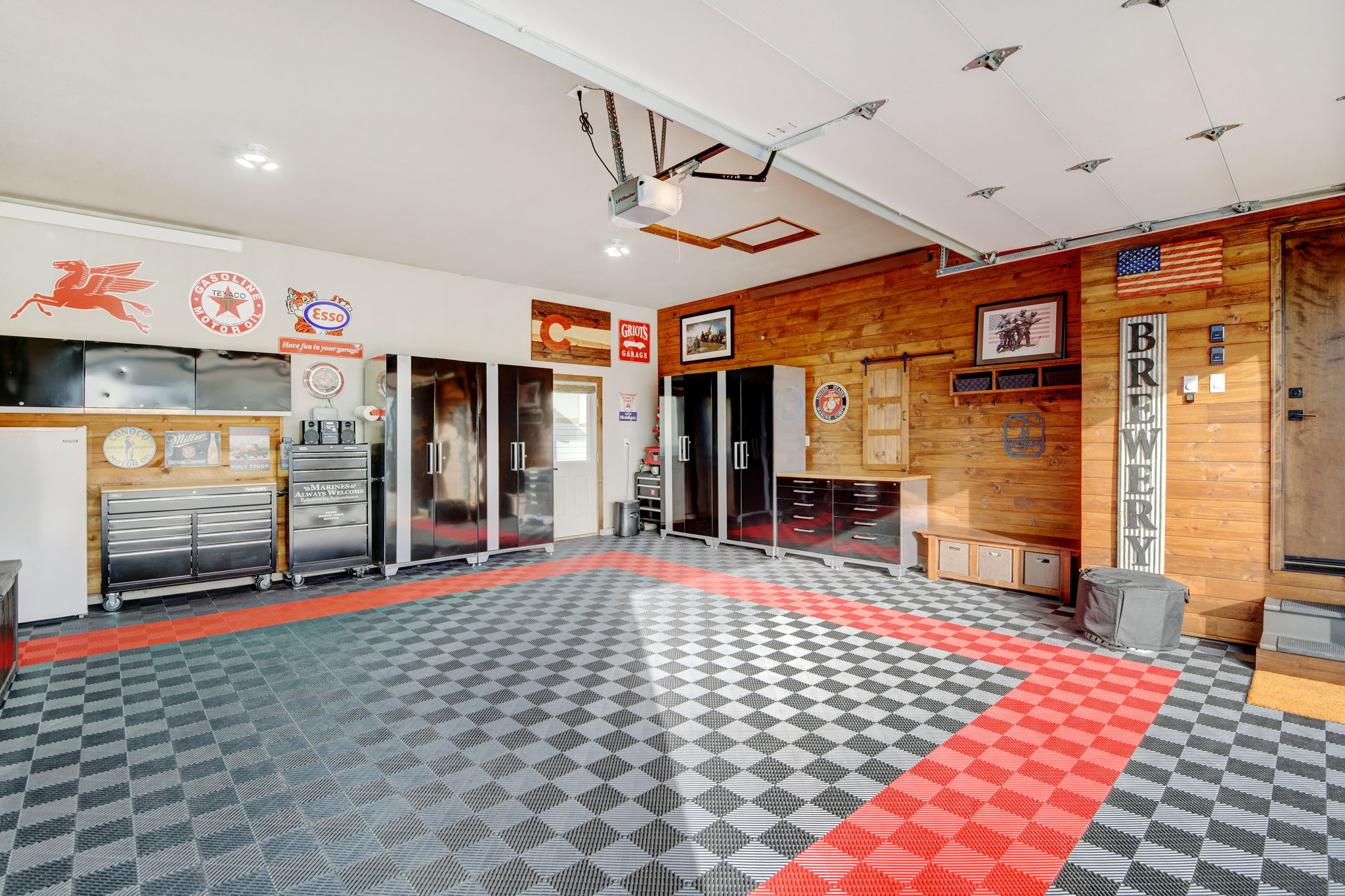  Photo 41