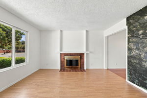 011_F8_36173 Cedar Blvd
