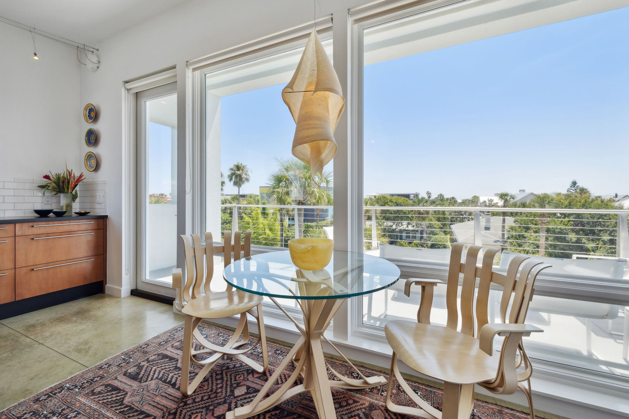 Casual Dining with Balcony View