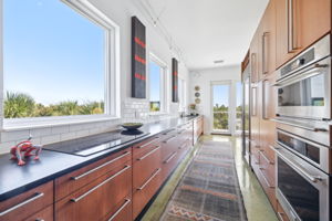 Cooktop with Views