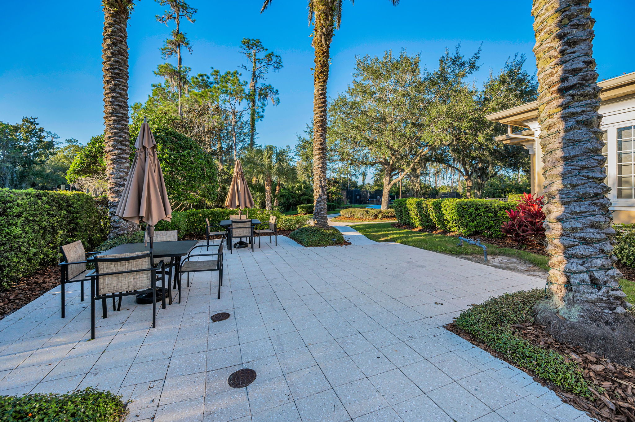 Clubhouse Front Patio2
