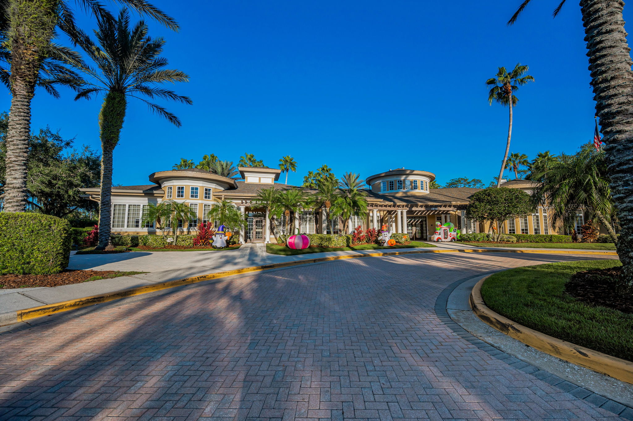 Clubhouse2