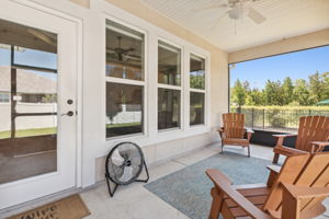 Screened-in Porch