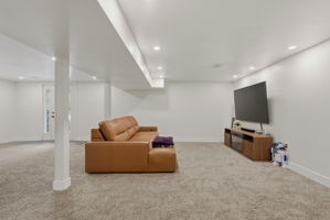  Photo 37