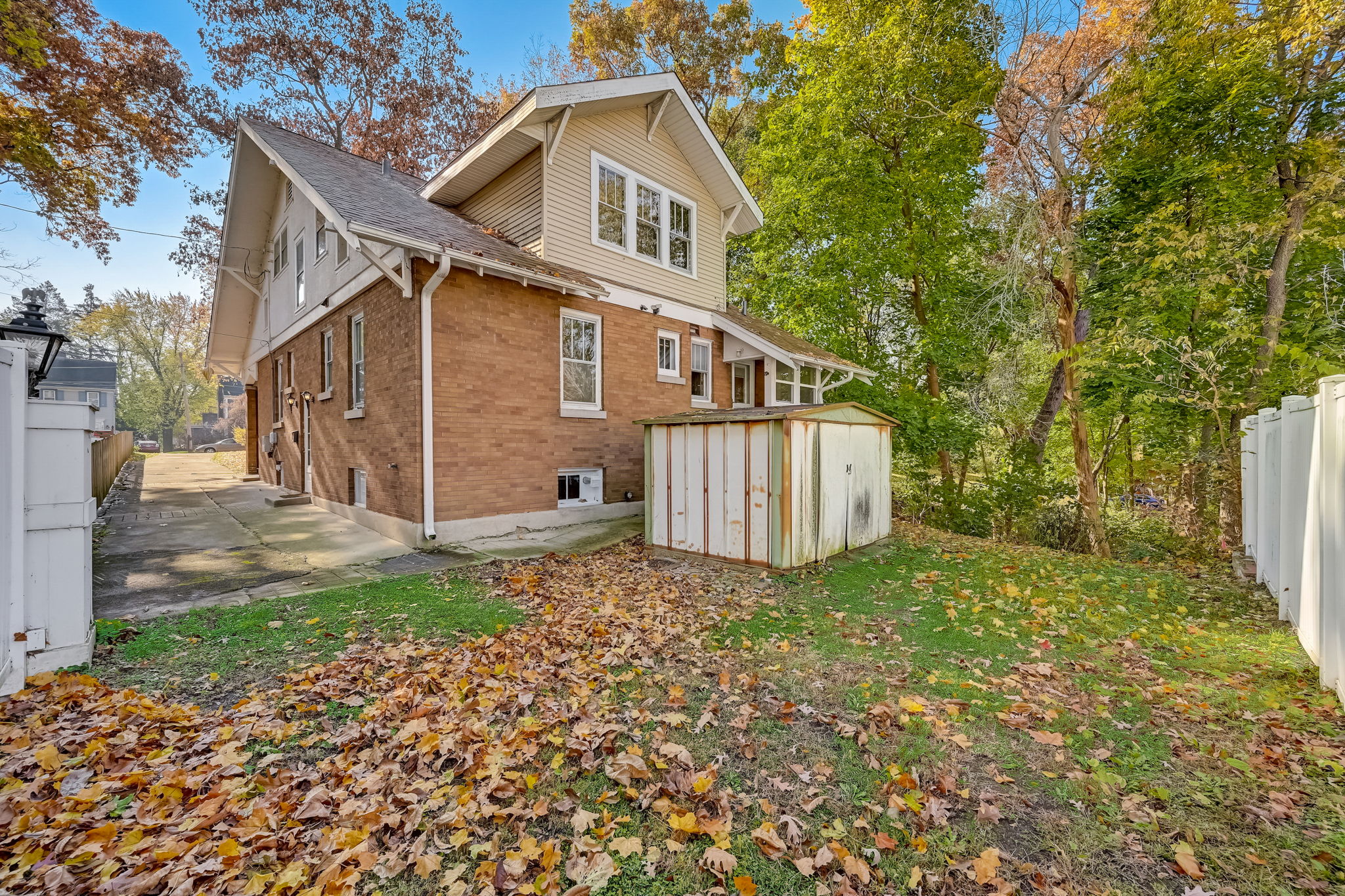 362 River Bluff Rd, Elgin, IL 60120 ShowingTime+ Listing Media Services