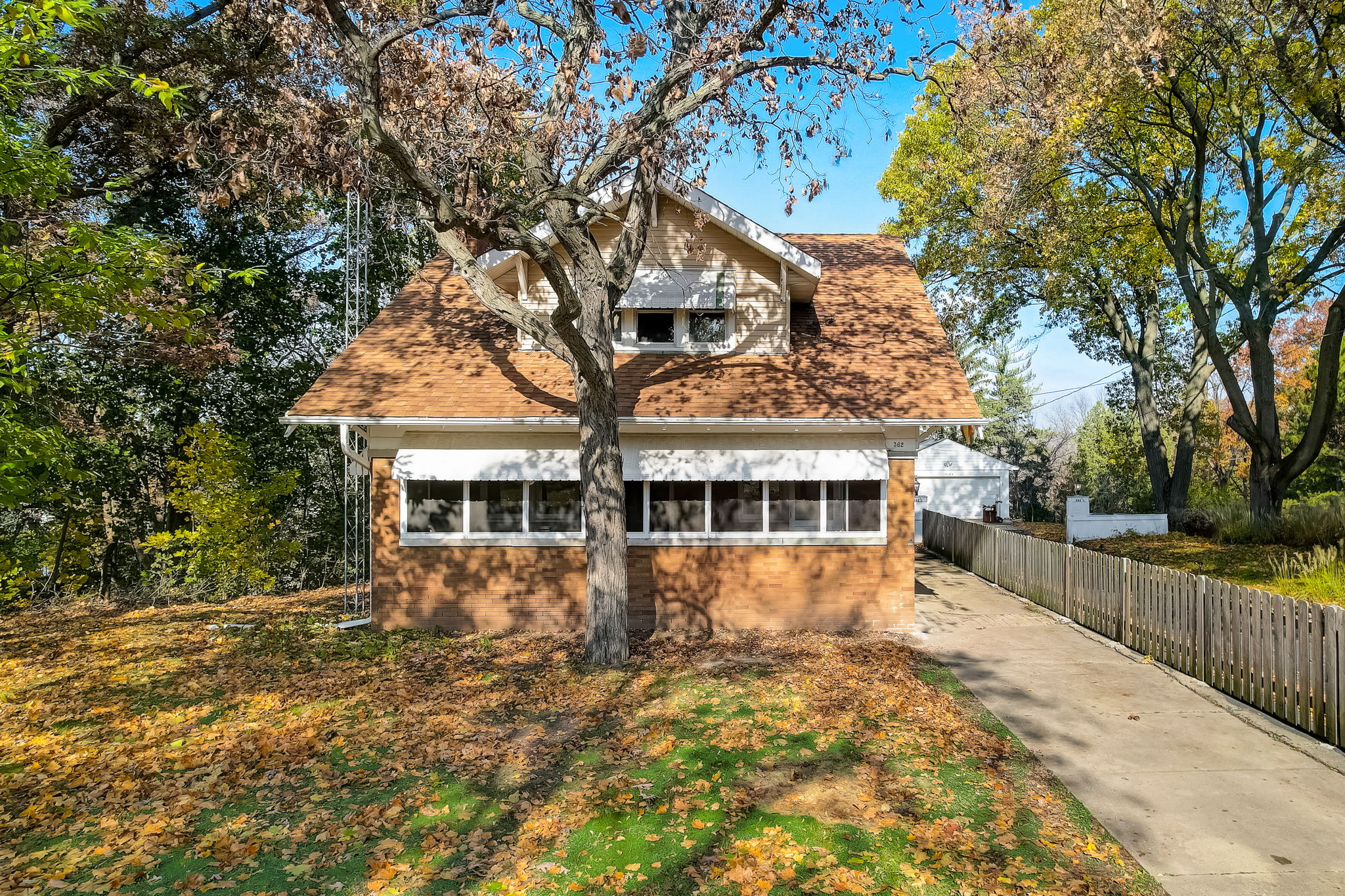 362 River Bluff Rd, Elgin, IL 60120 ShowingTime+ Listing Media Services