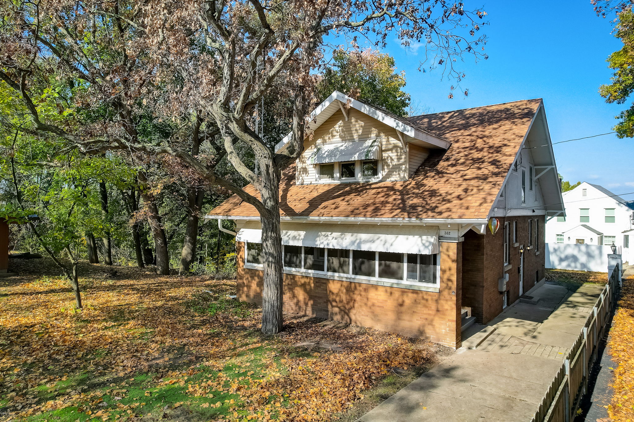 362 River Bluff Rd, Elgin, IL 60120 ShowingTime+ Listing Media Services