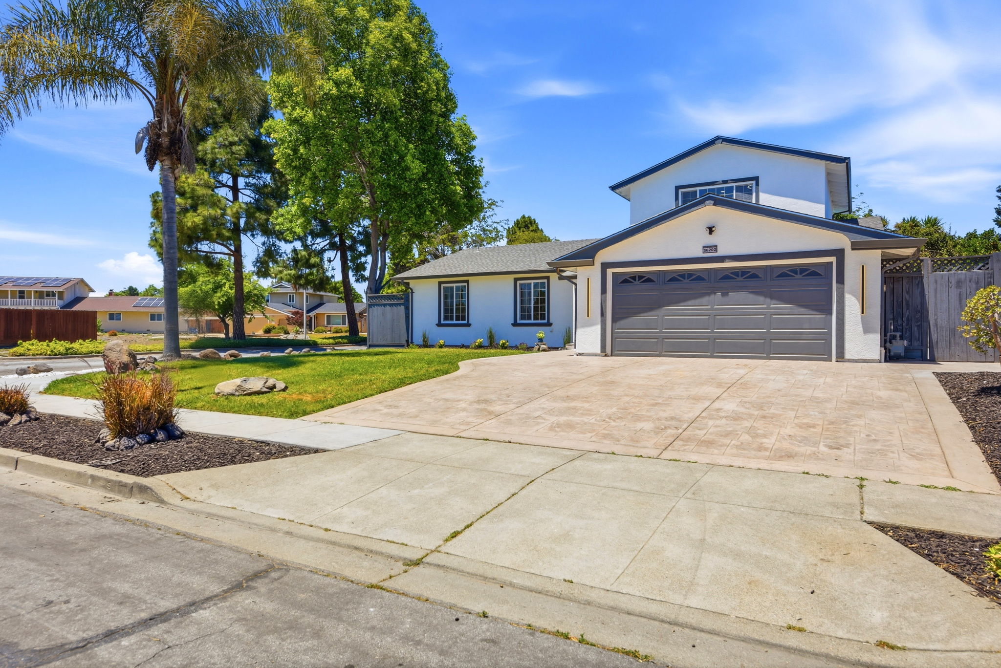 003_F8_36202 Worthing Dr