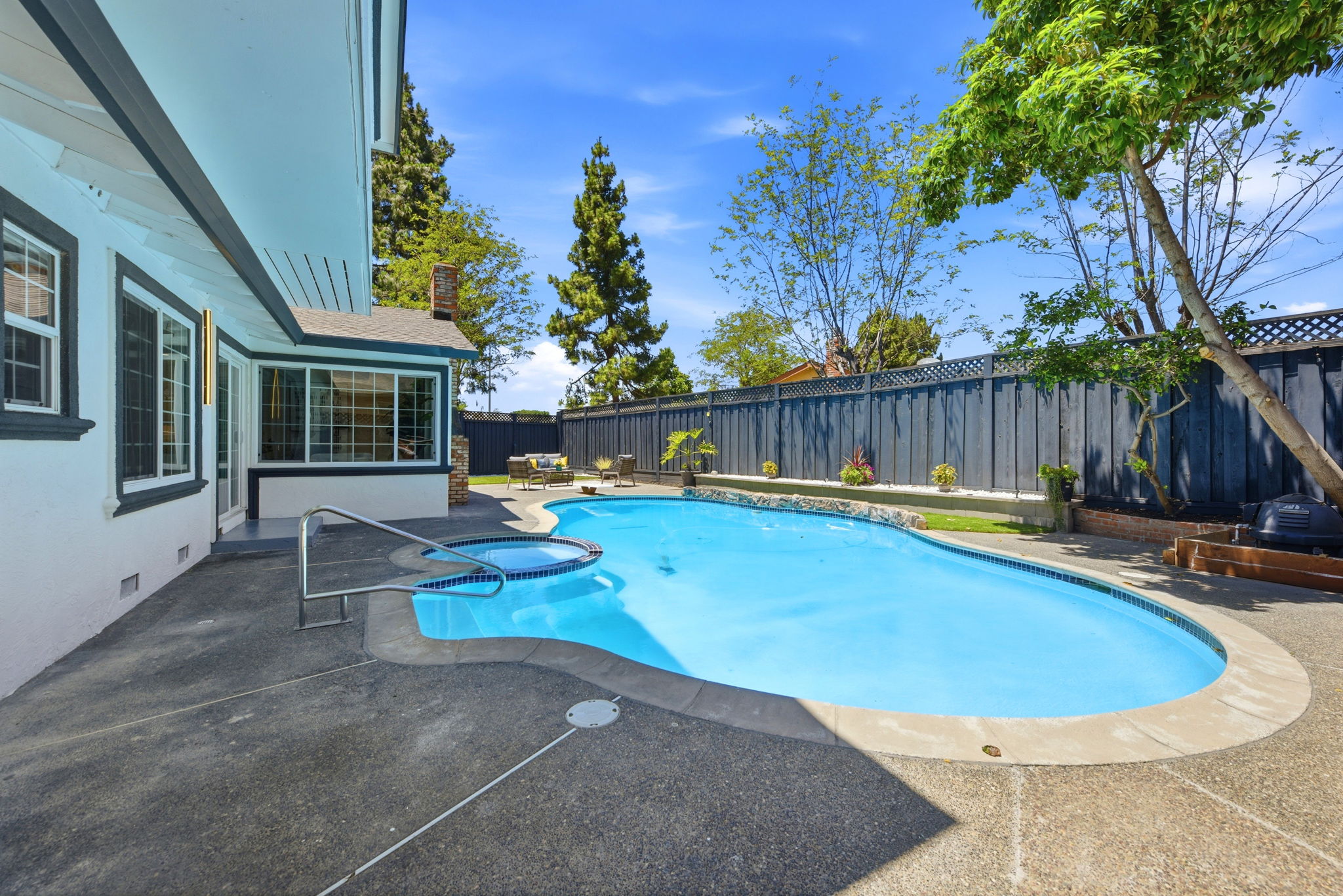 048_F8_36202 Worthing Dr