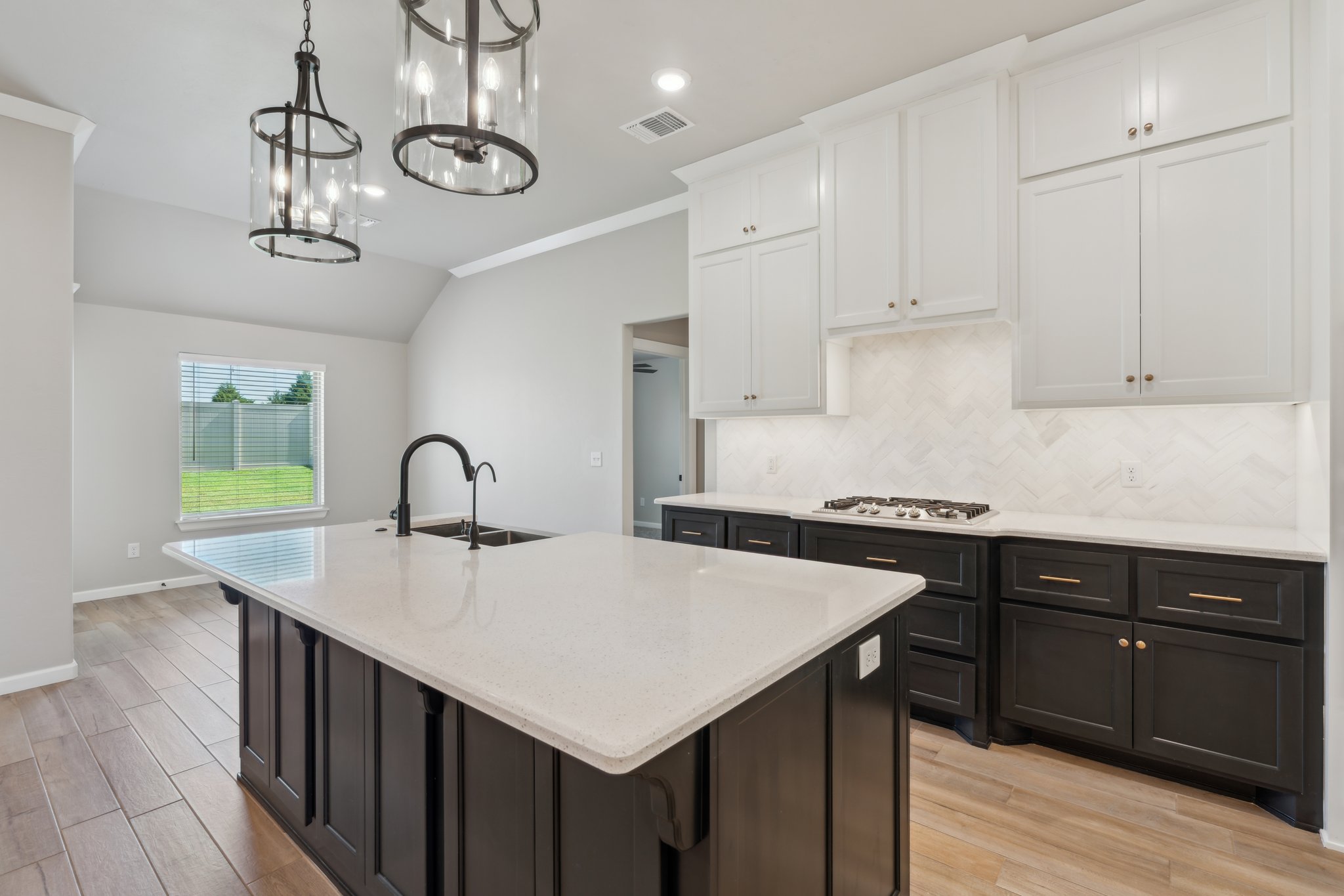 3621 NW 190th St_015.jpg