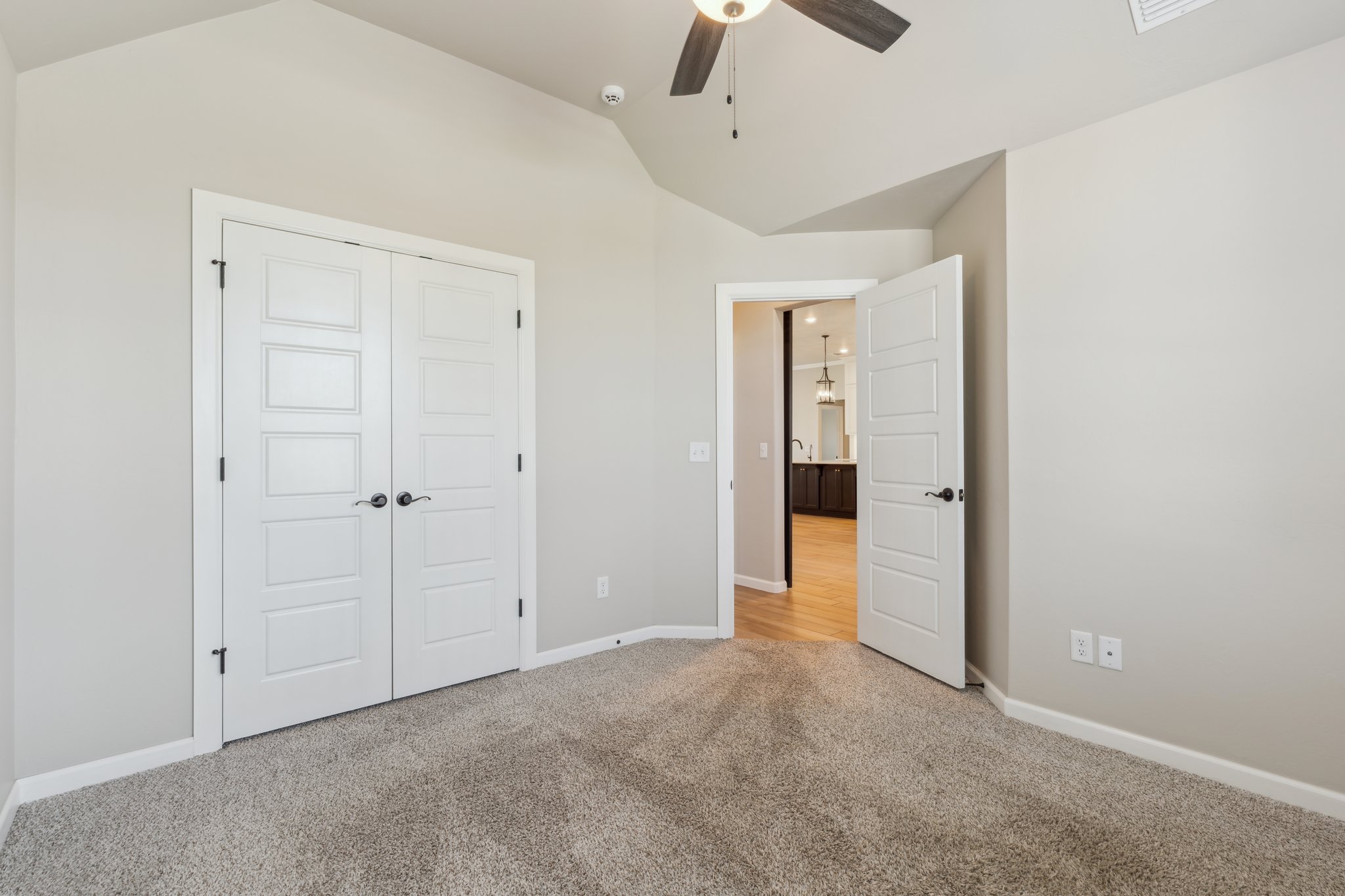 3621 NW 190th St_036.jpg