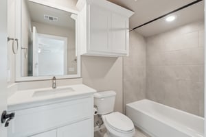 3621 NW 190th St_033.jpg