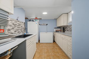  Photo 40