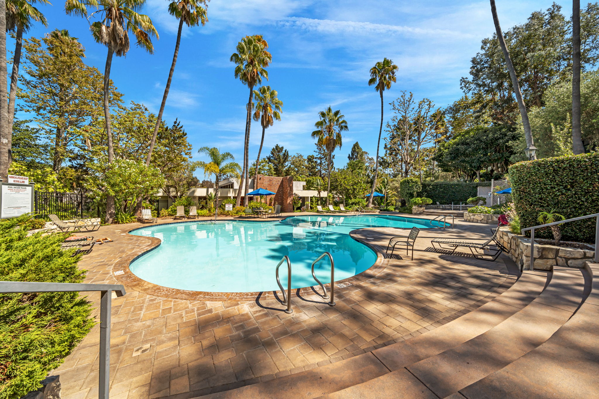 The Estates Pool, Patio & BBQ Areas