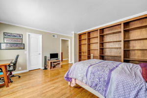 Walk-In Closet & Ensuite Bath