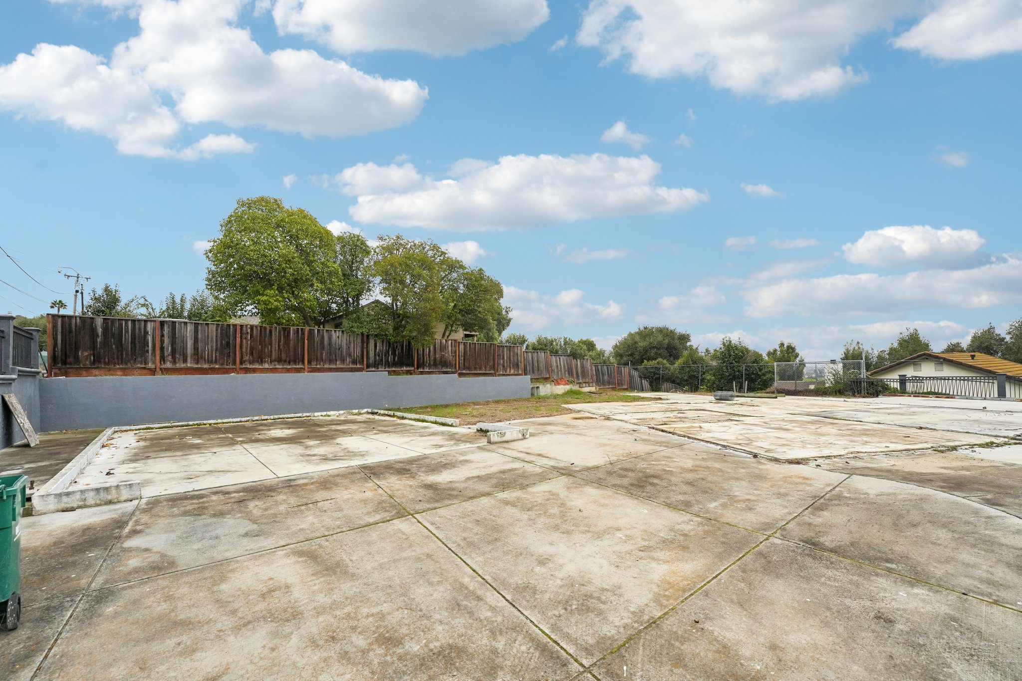 Westview Dr-S1402-003.jpg