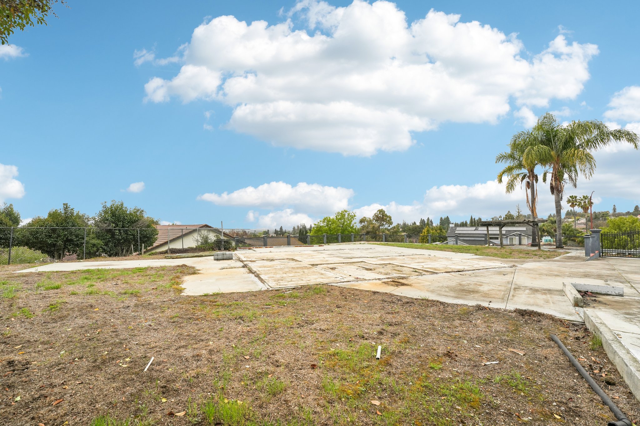 Westview Dr-S1402-010.jpg