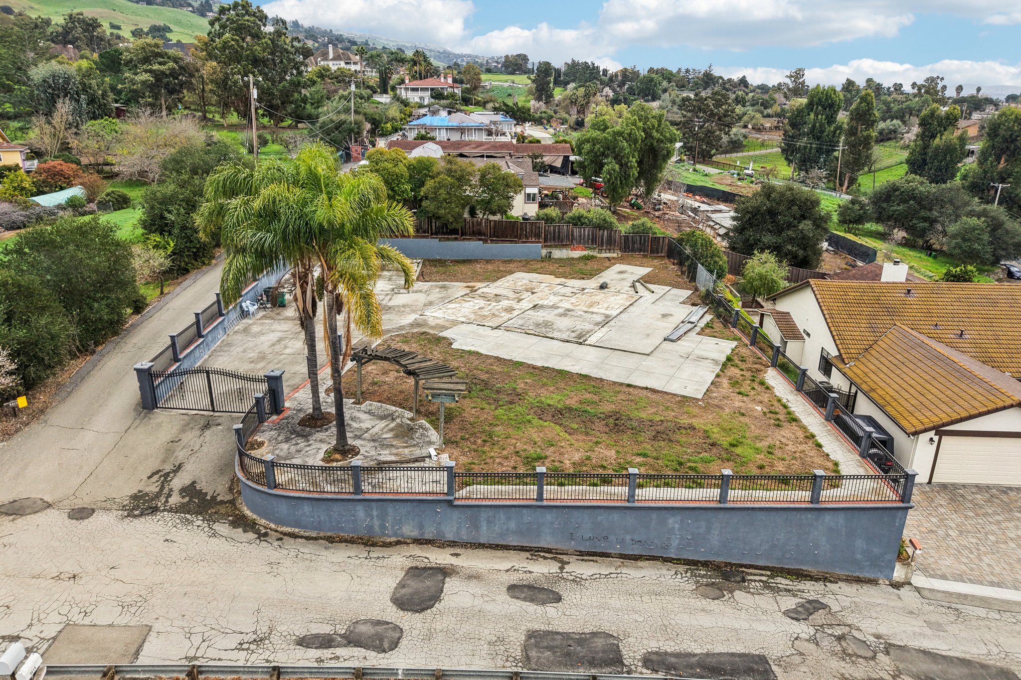 Westview Dr-S1402-015.jpg