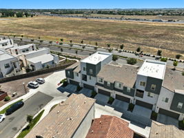 001_AERIALS_3624 E Commerce Way