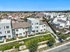 011_AERIALS_3624 E Commerce Way