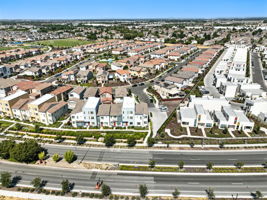 015_AERIALS_3624 E Commerce Way