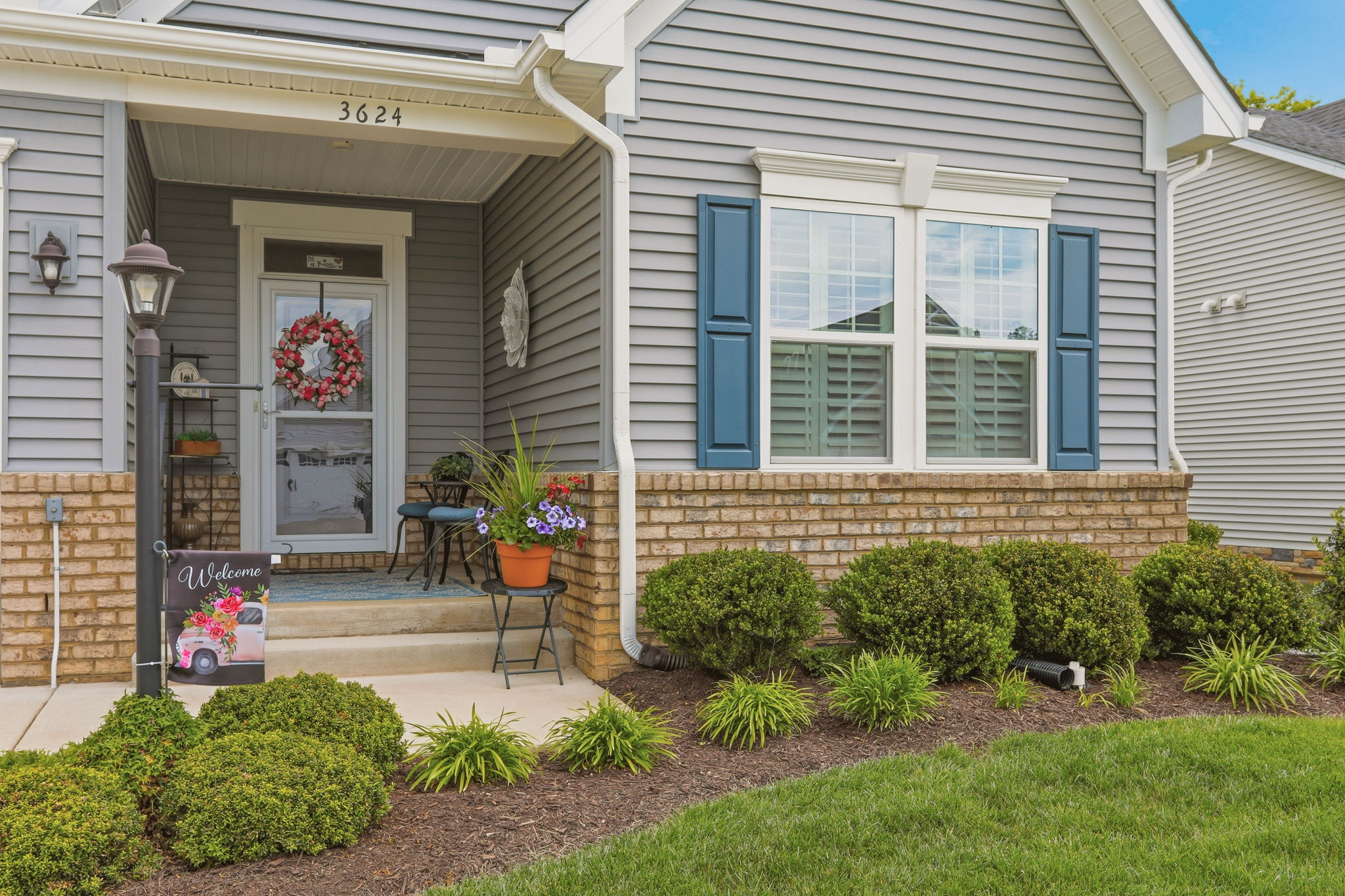 03-Exterior Front