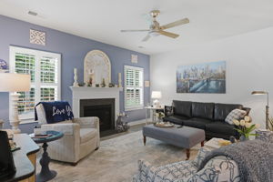 07-Family Room
