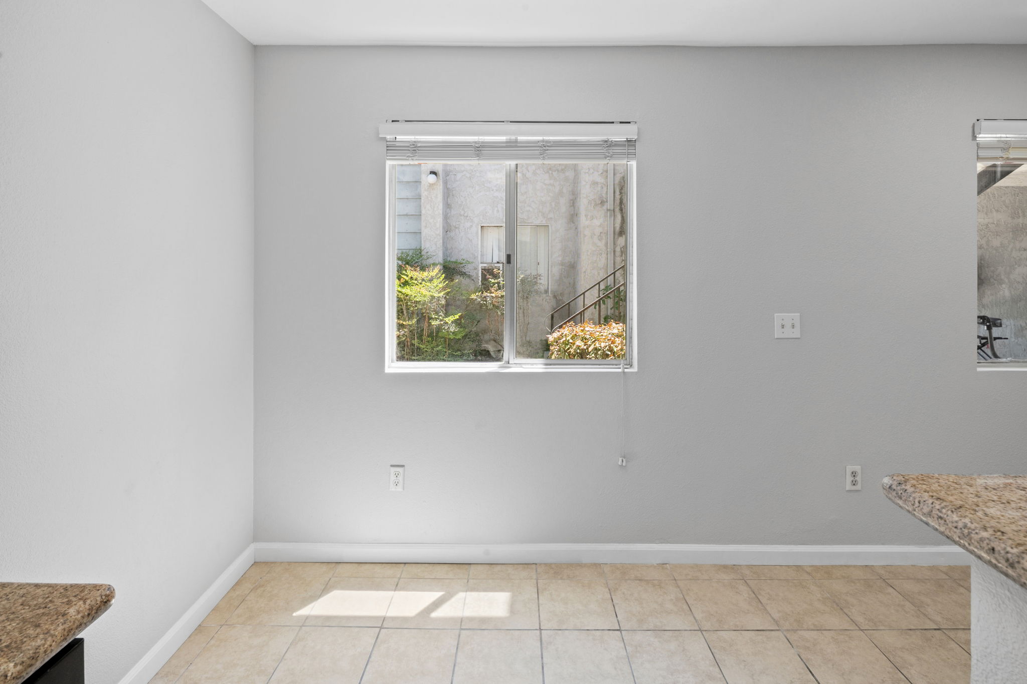 3625 43rd St-6