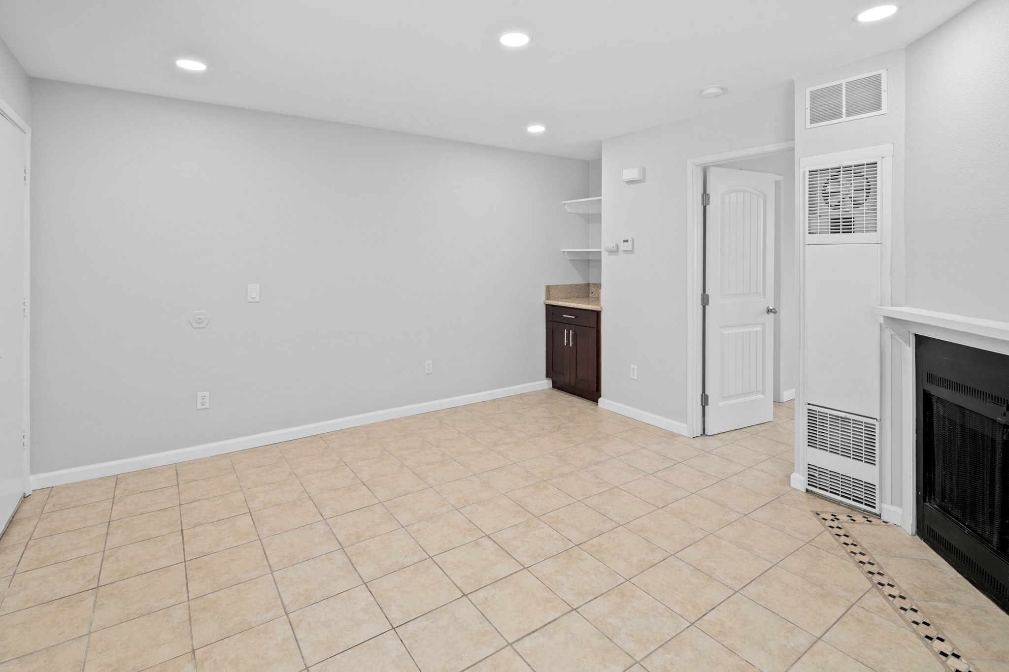3625 43rd St-8