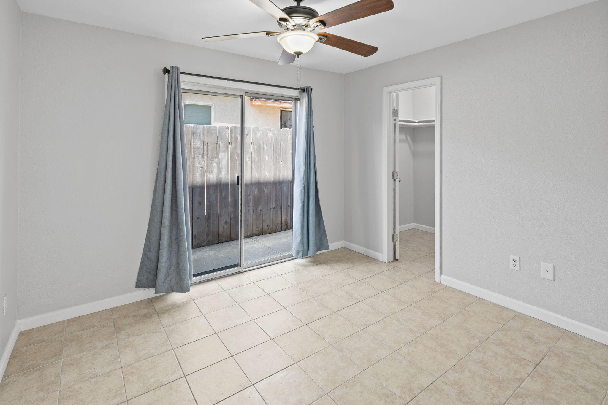 3625 43rd St-20