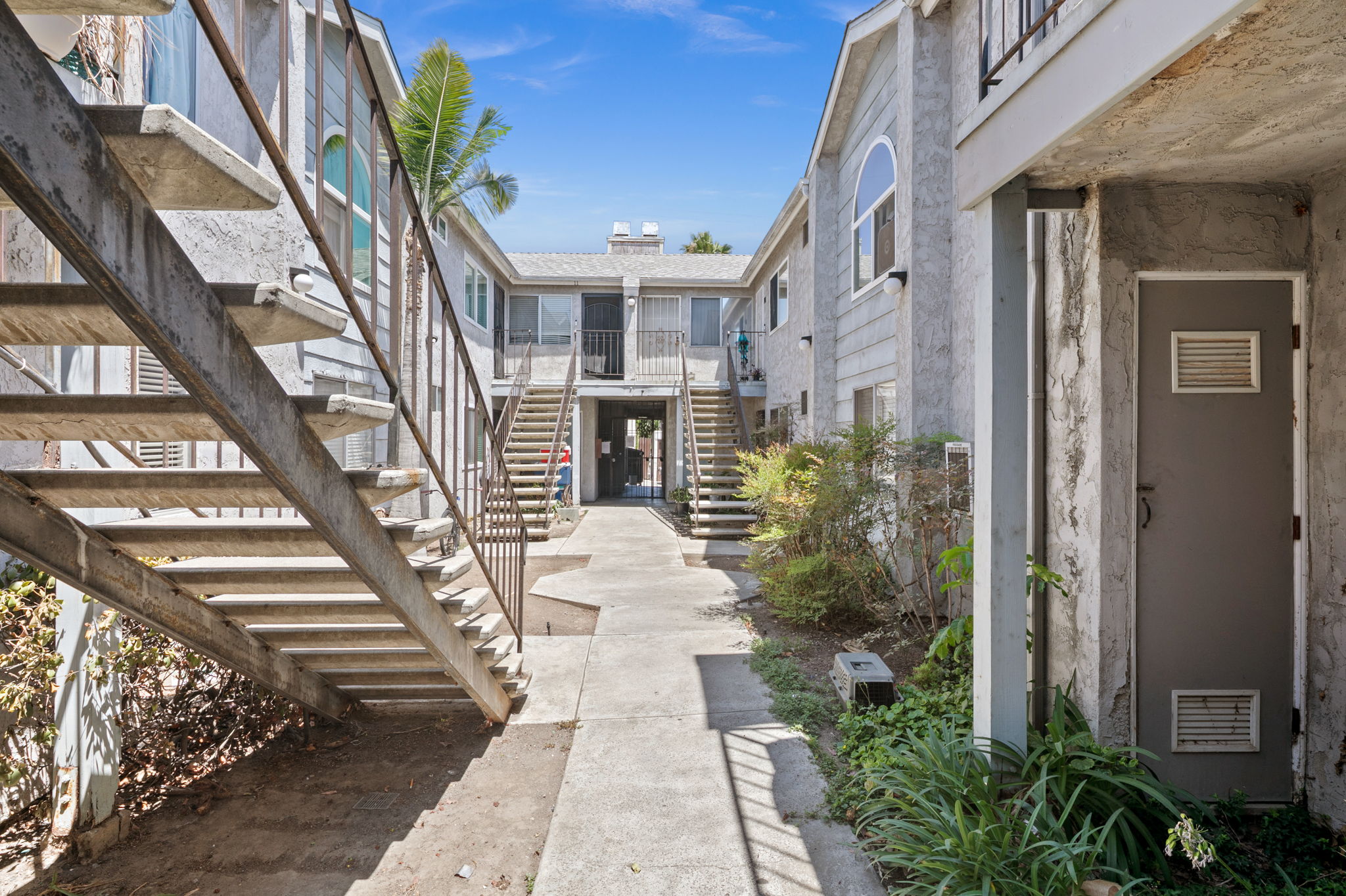 3625 43rd St-23