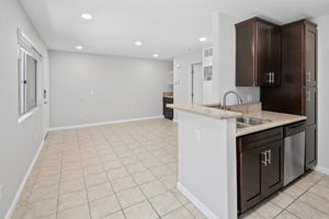 3625 43rd St-7