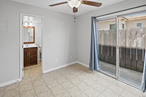 3625 43rd St-18
