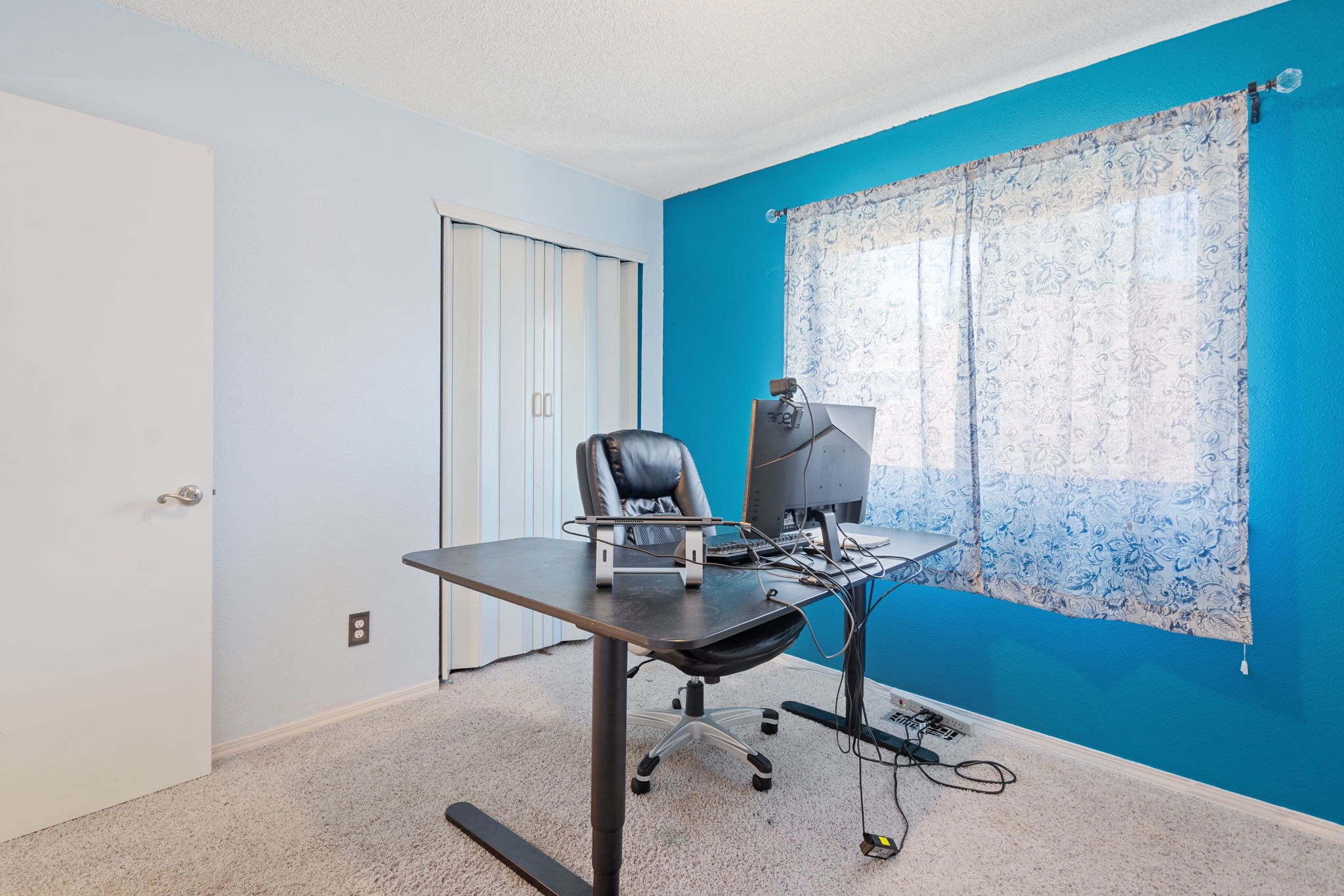 Bedroom/Office