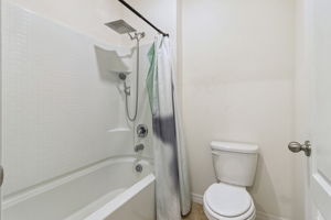  Photo 34