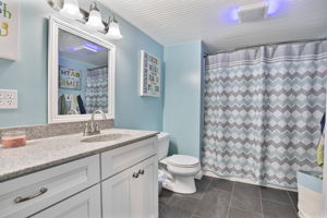  Photo 47