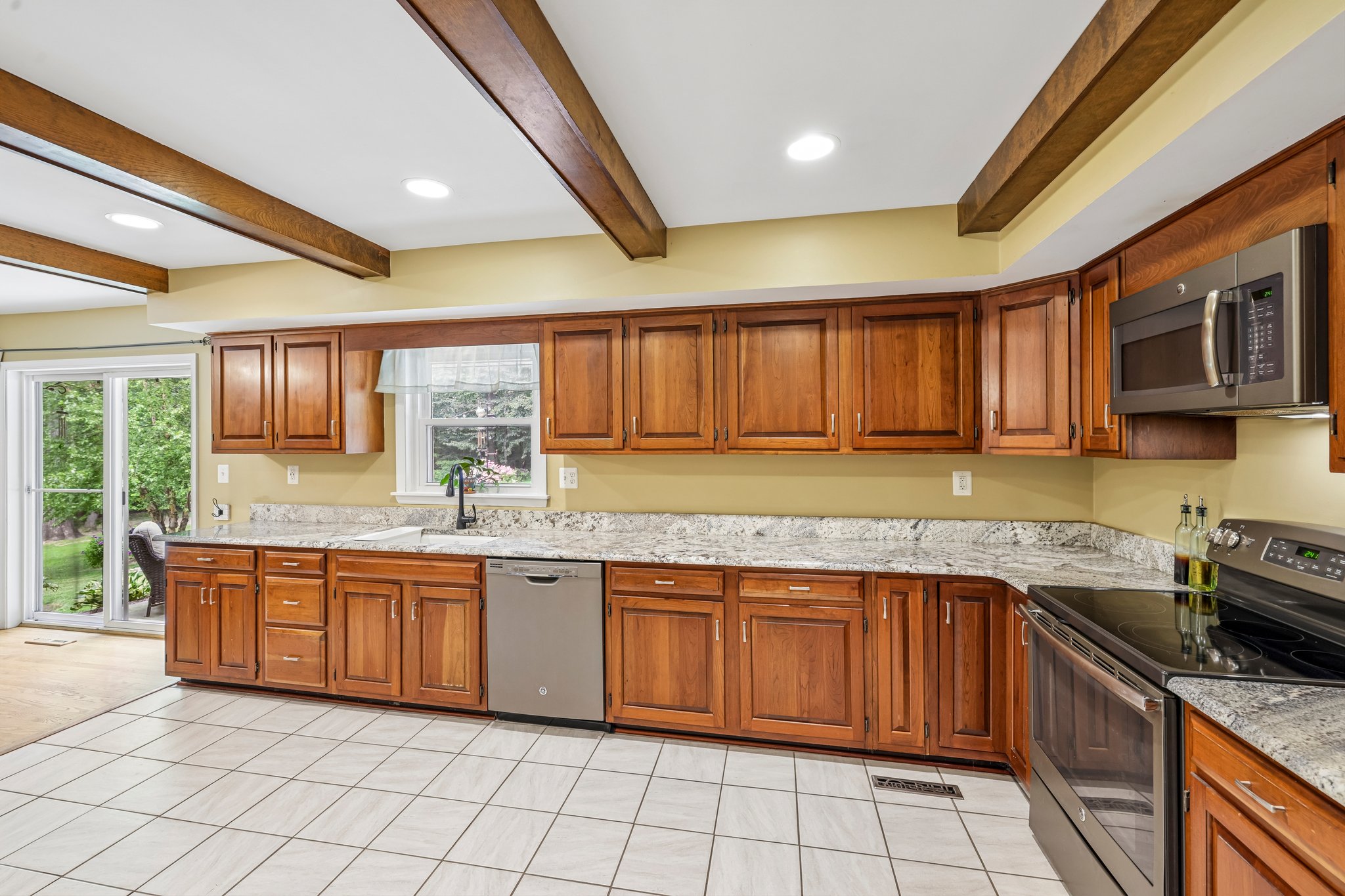 Hooper Rd-S1807-015.jpg