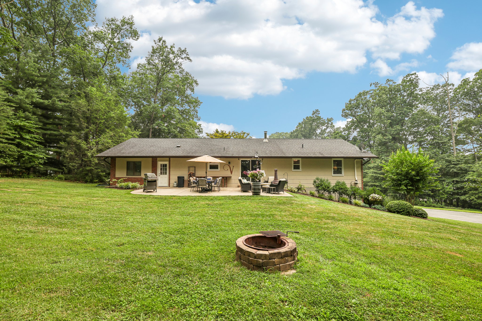 Hooper Rd-S1807-048.jpg
