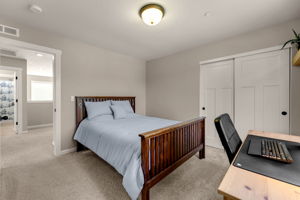  Photo 44